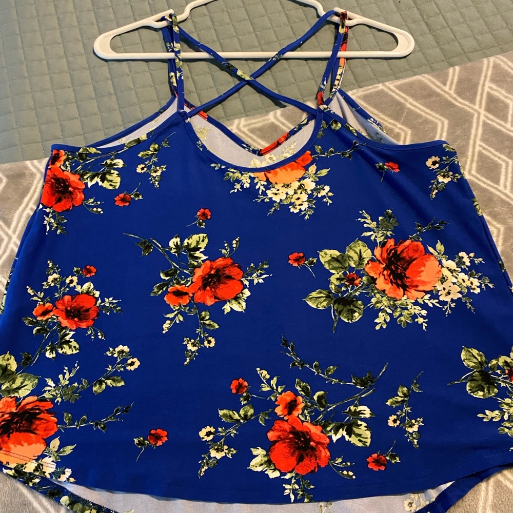 Papermoon tank - Picture 2 of 3